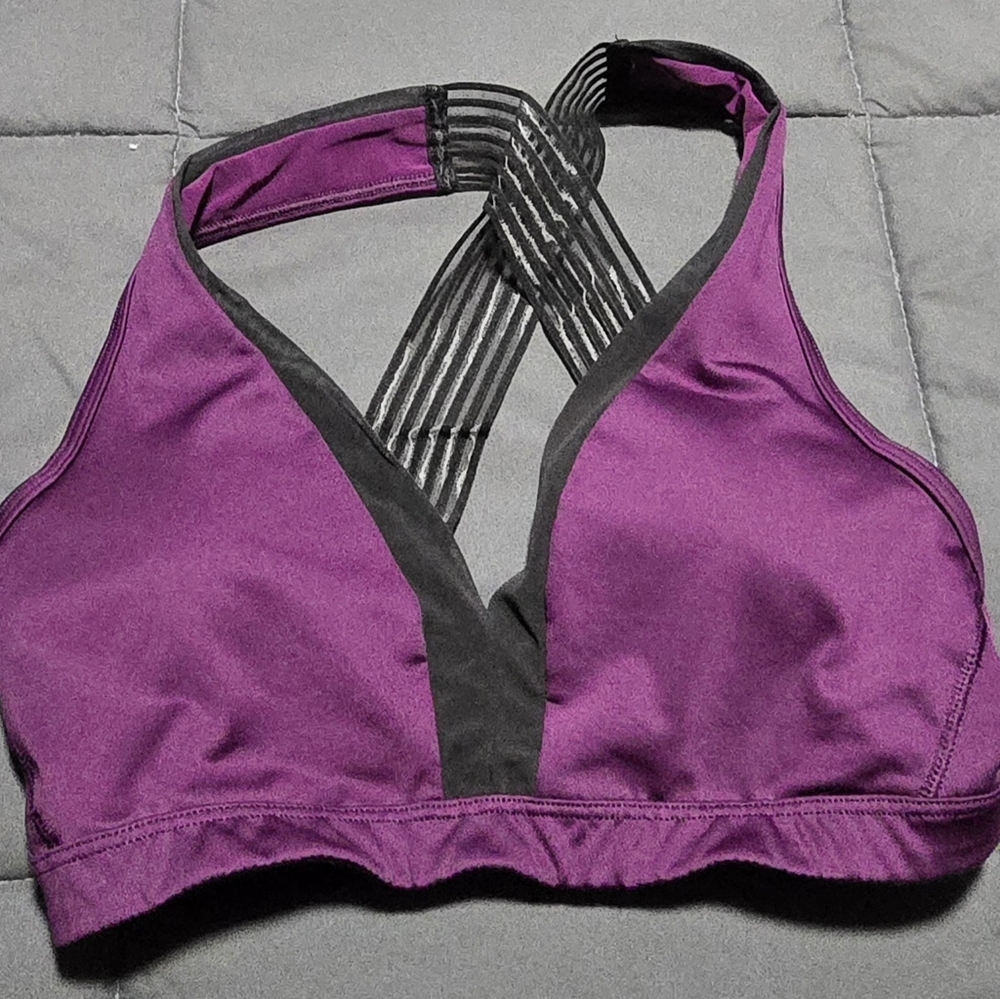 Victoria's Secret Sports Bra Size Small